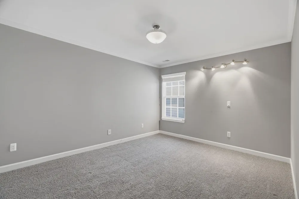 37782 Jefferson Avenue Harrison Charter Township, MI 48045