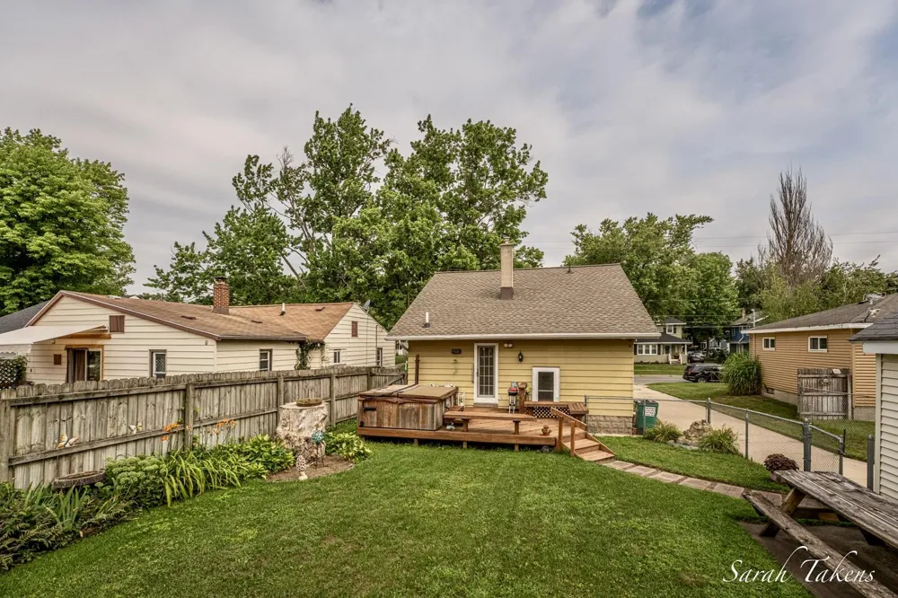 116 35th Street SE Wyoming City, MI 49548