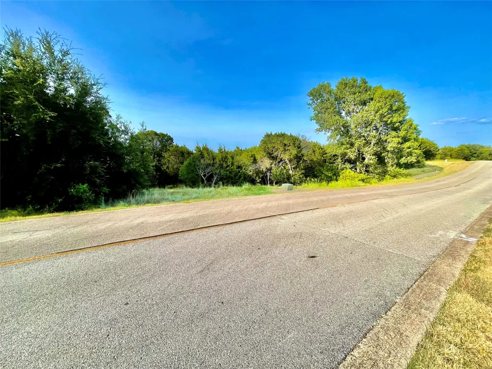 8033 Retreat Boulevard Cleburne, TX 76033