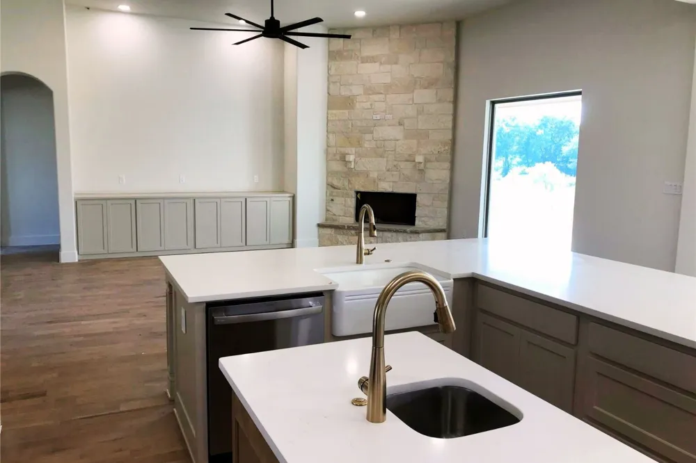 1009 Old Oaks Court Weatherford, TX 76087
