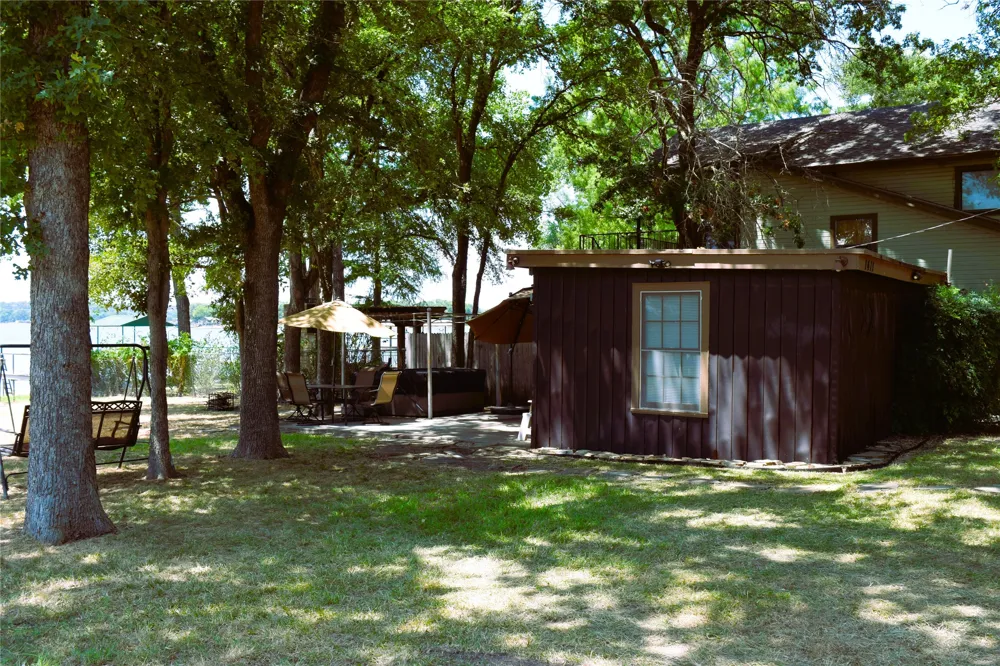 1411 E Lake Drive Weatherford, TX 76087