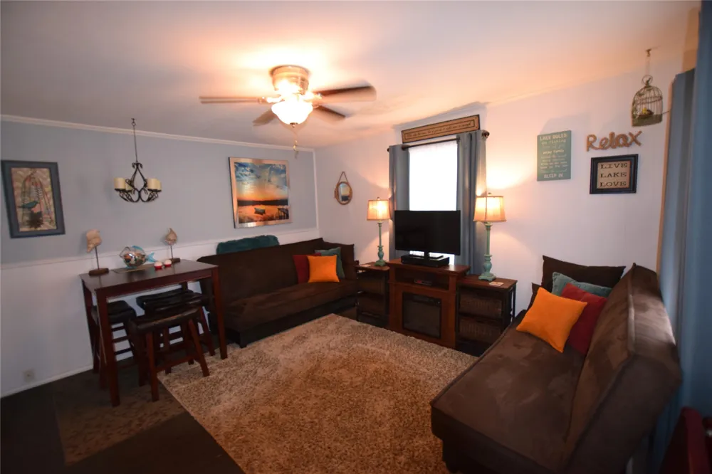 1411 E Lake Drive Weatherford, TX 76087