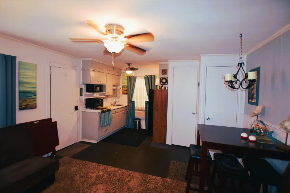 1411 E Lake Drive Weatherford, TX 76087
