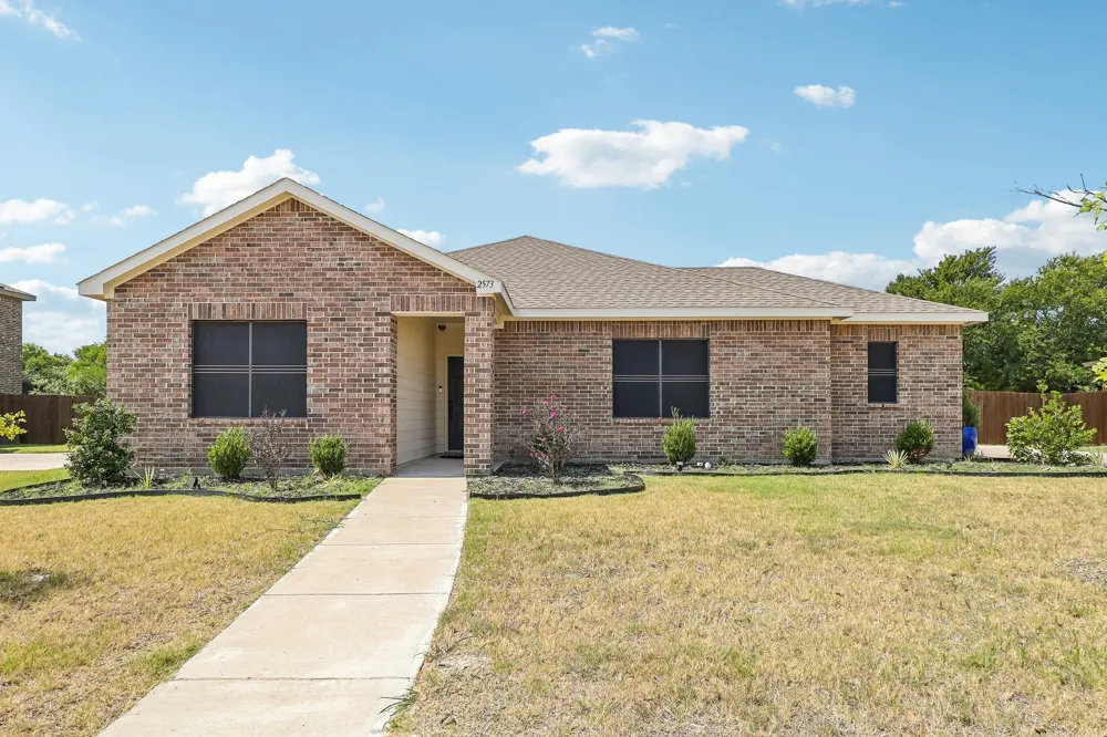 2573 Cinnamon Springs Road Glenn Heights, TX 75154
