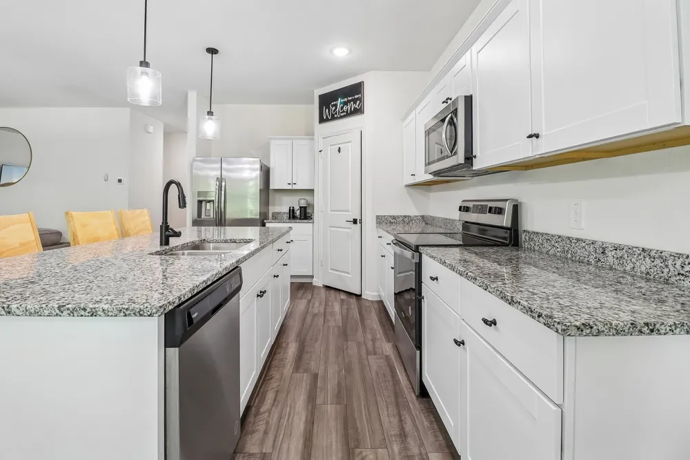 2573 Cinnamon Springs Road Glenn Heights, TX 75154