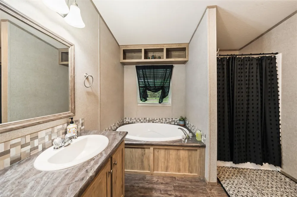 3270 County Road 2285 Cleveland, TX 77327