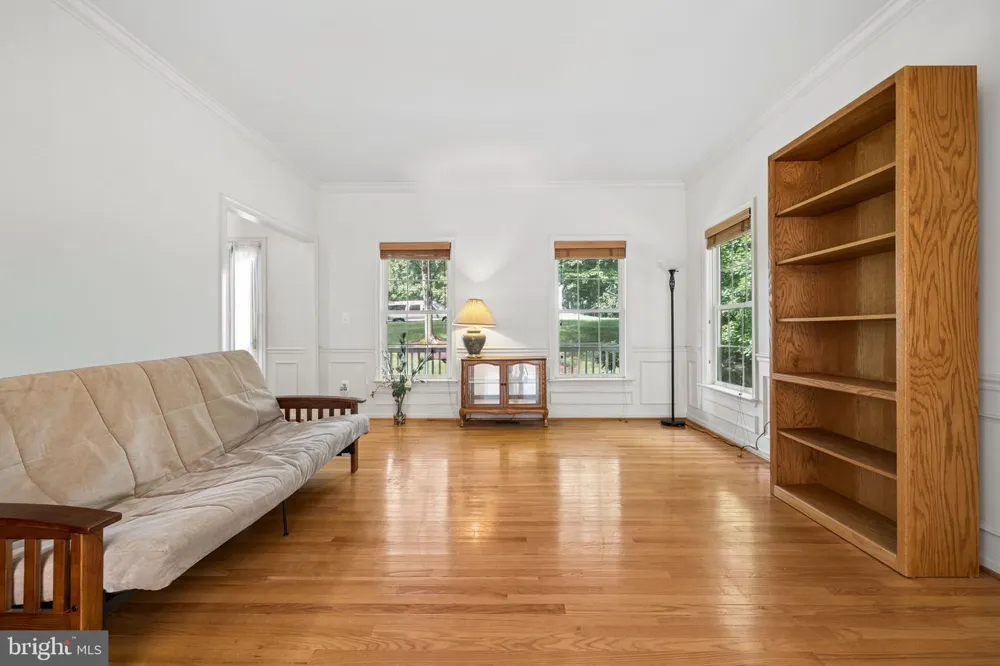 14023 FLAGTREE PLACE Manassas, VA 20112