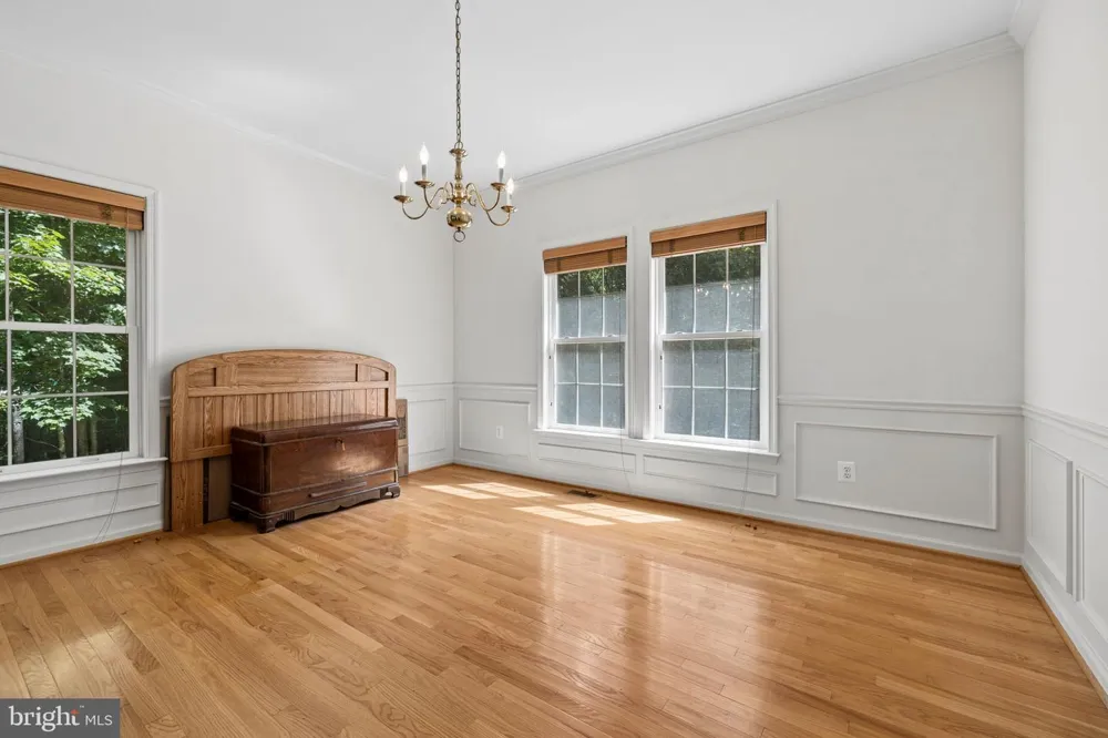 14023 FLAGTREE PLACE Manassas, VA 20112