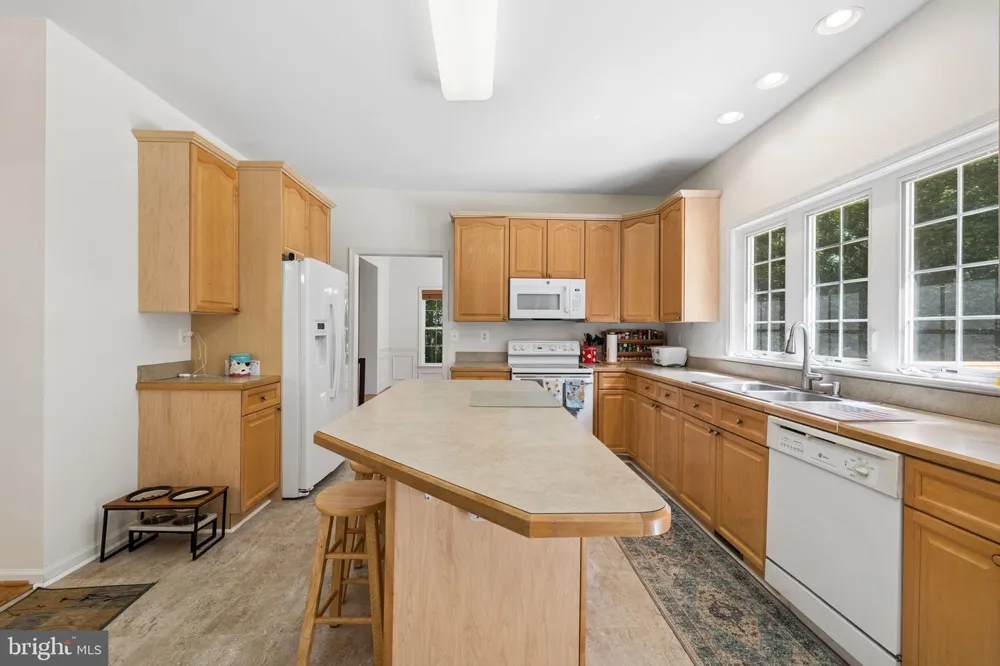 14023 FLAGTREE PLACE Manassas, VA 20112