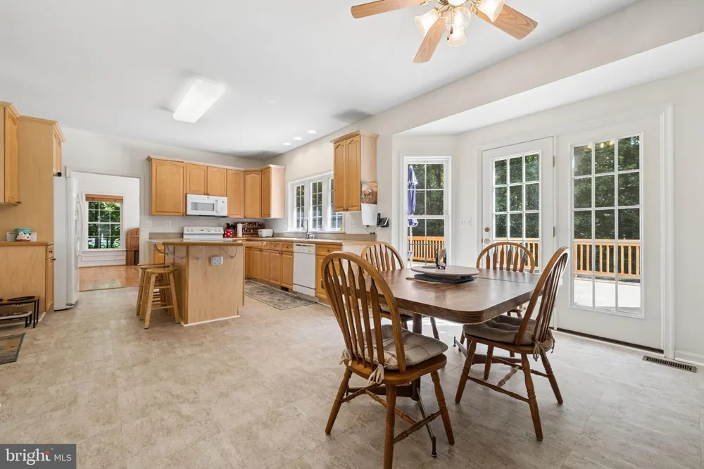 14023 FLAGTREE PLACE Manassas, VA 20112