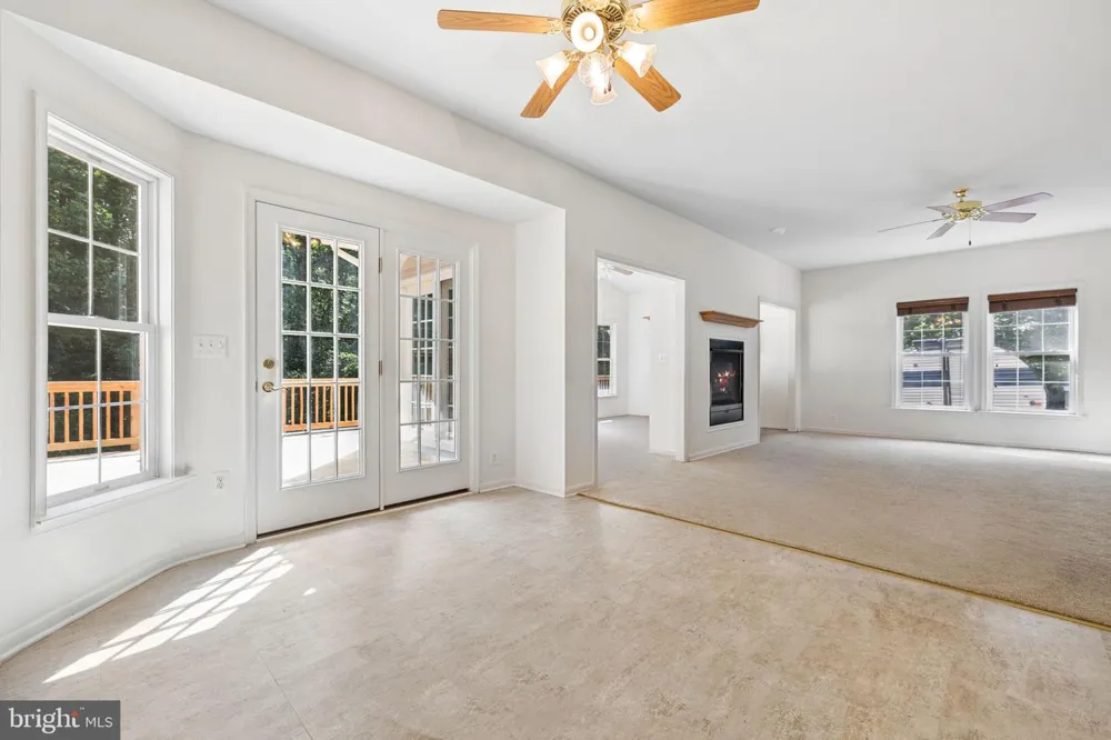 14023 FLAGTREE PLACE Manassas, VA 20112