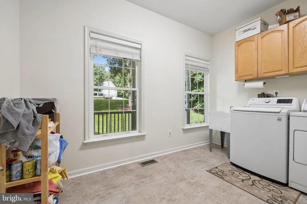 14023 FLAGTREE PLACE Manassas, VA 20112