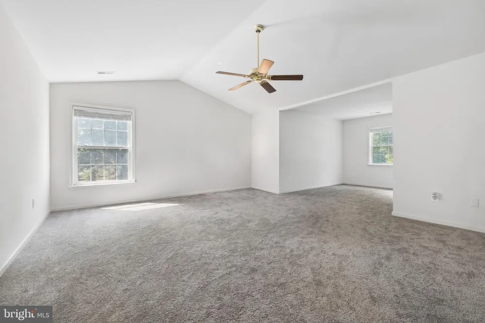 14023 FLAGTREE PLACE Manassas, VA 20112