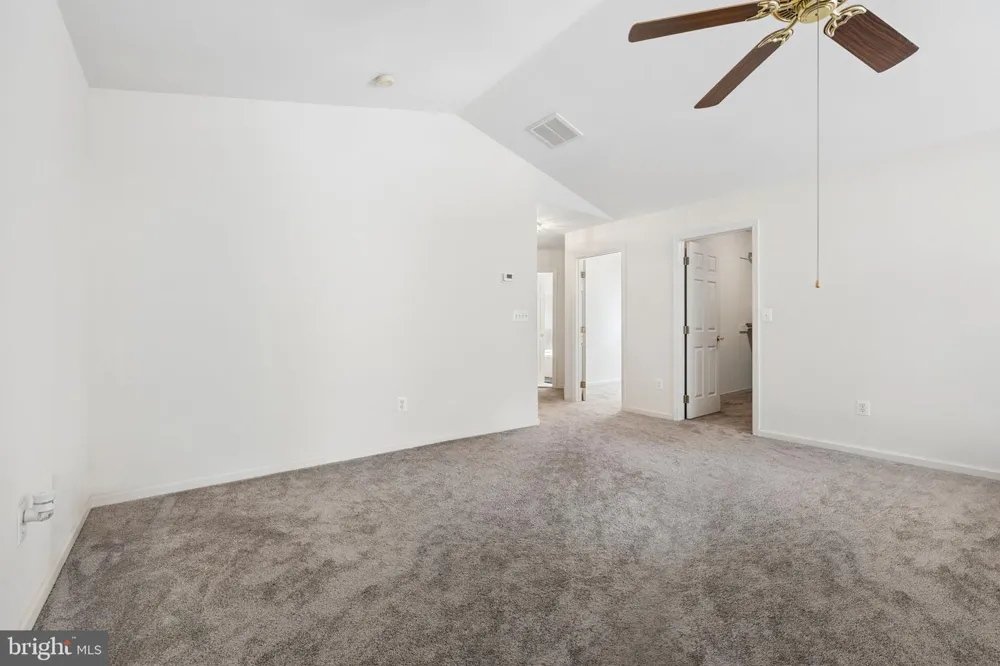14023 FLAGTREE PLACE Manassas, VA 20112