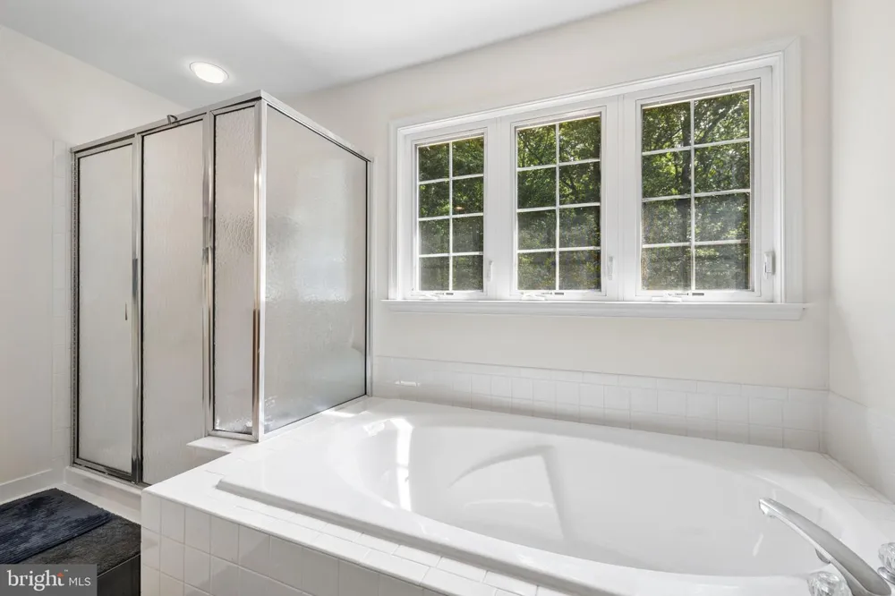 14023 FLAGTREE PLACE Manassas, VA 20112