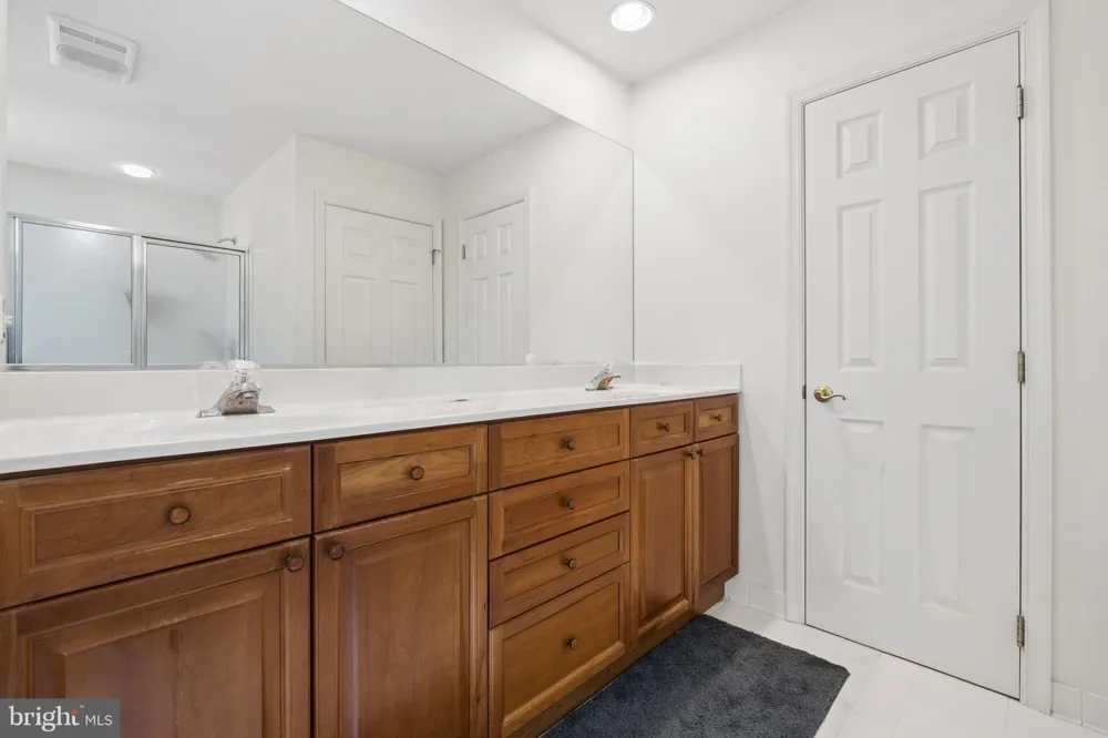 14023 FLAGTREE PLACE Manassas, VA 20112