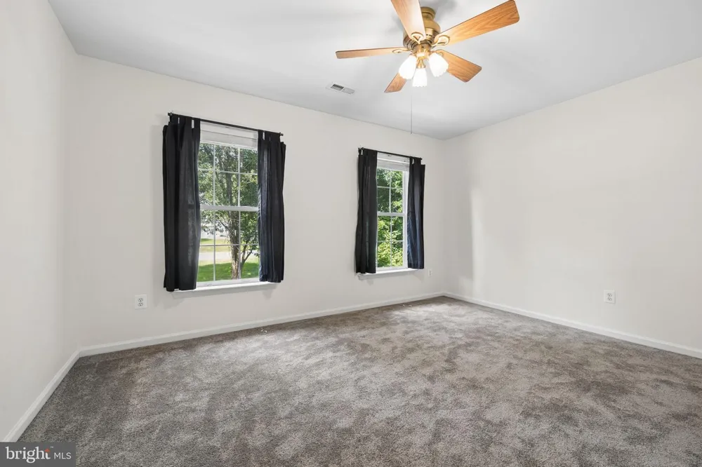 14023 FLAGTREE PLACE Manassas, VA 20112