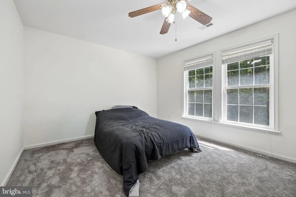 14023 FLAGTREE PLACE Manassas, VA 20112