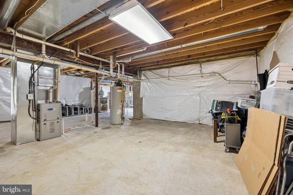 14023 FLAGTREE PLACE Manassas, VA 20112