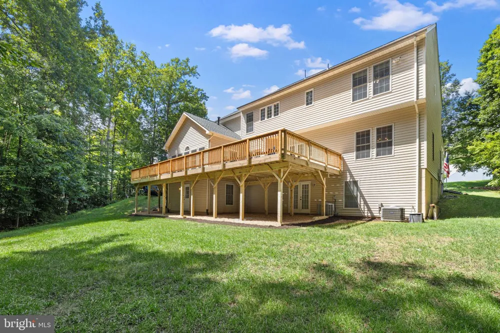 14023 FLAGTREE PLACE Manassas, VA 20112