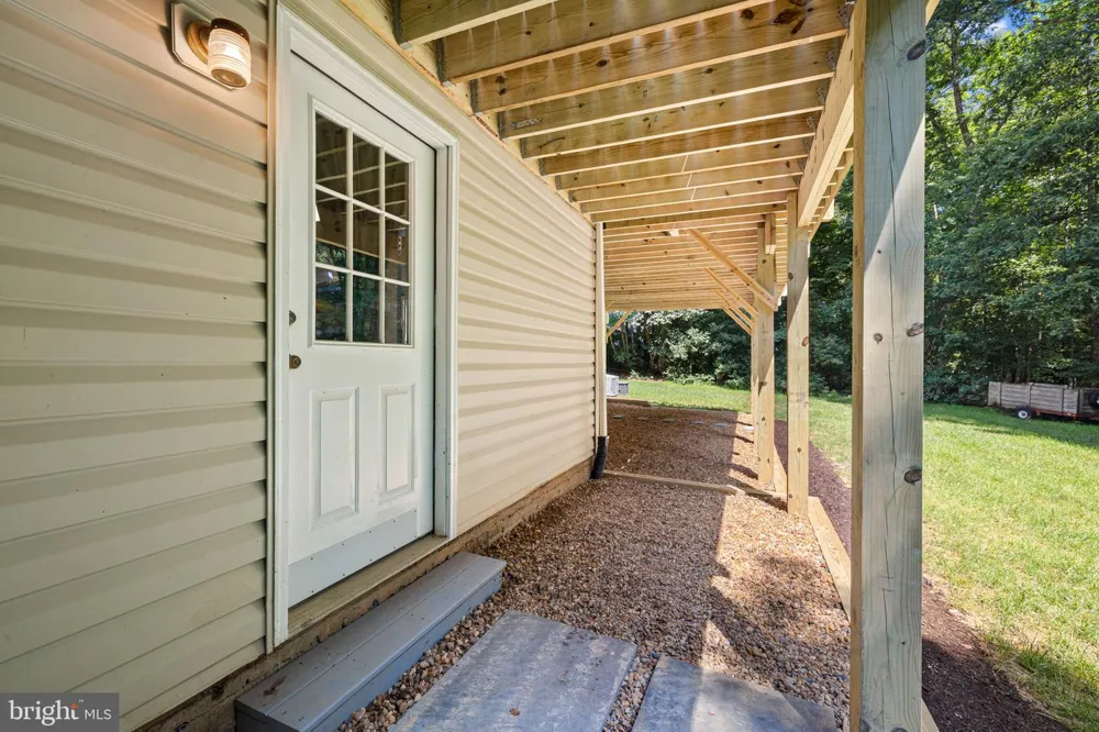 14023 FLAGTREE PLACE Manassas, VA 20112