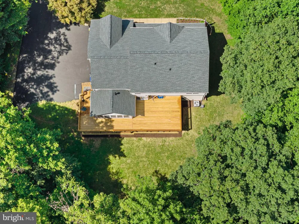 14023 FLAGTREE PLACE Manassas, VA 20112