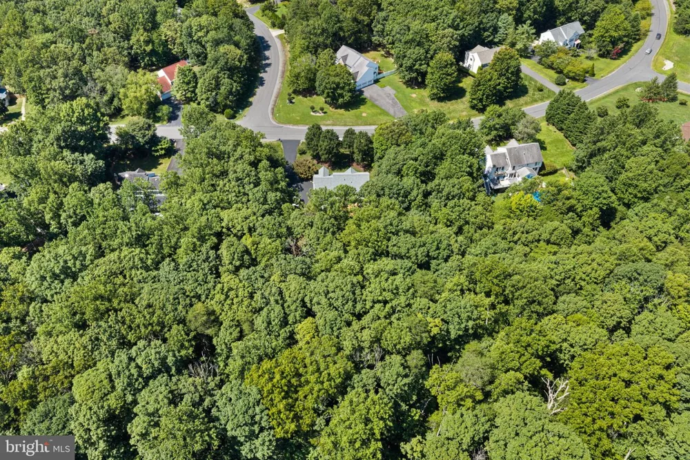 14023 FLAGTREE PLACE Manassas, VA 20112