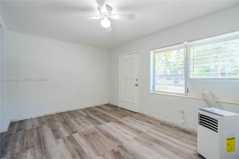 260 Navarre Ave #2 Coral Gables, FL 33134