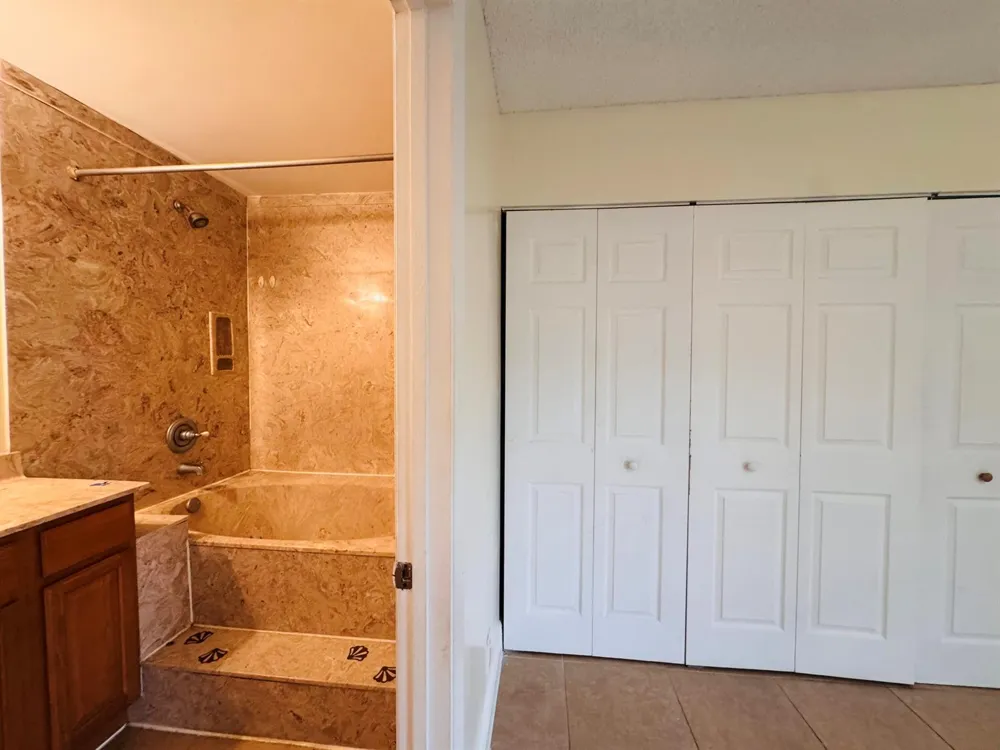 7 CROSSINGS CIRCLE #G Boynton Beach, FL 33435