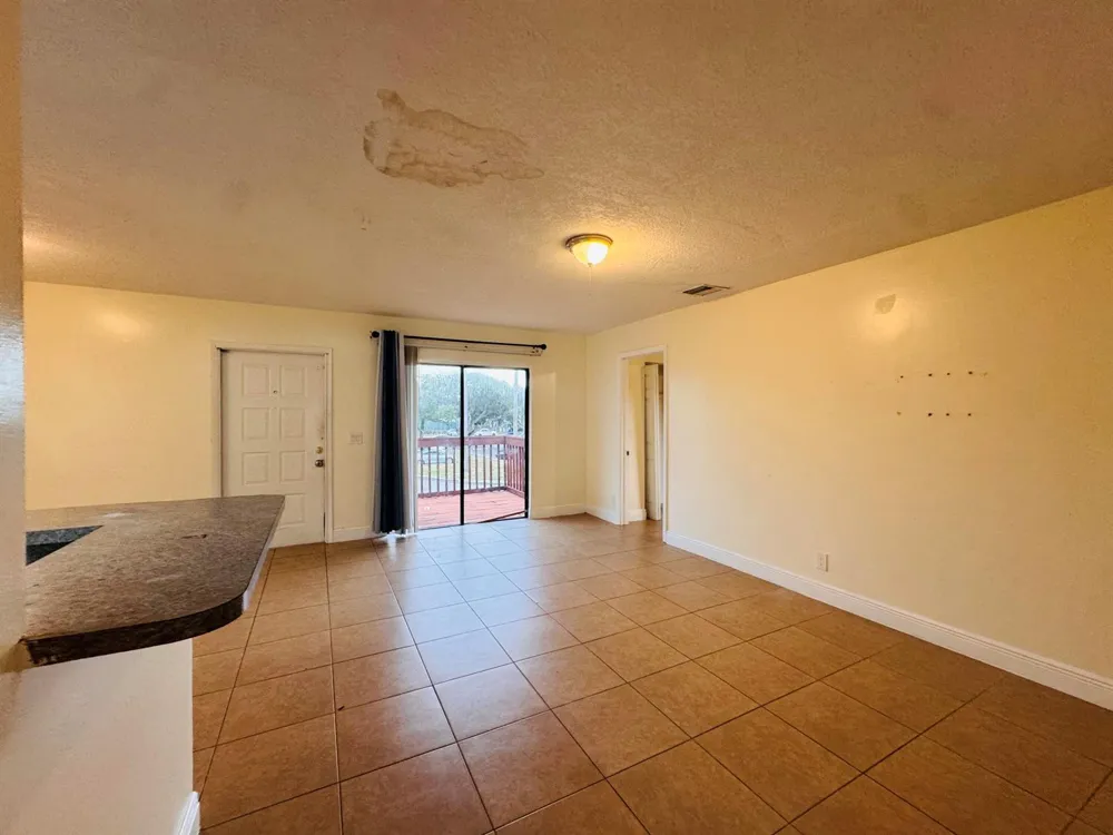 7 CROSSINGS CIRCLE #G Boynton Beach, FL 33435