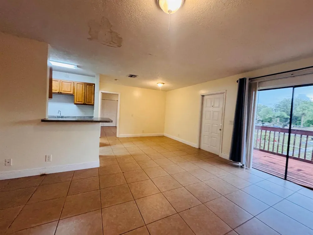 7 CROSSINGS CIRCLE #G Boynton Beach, FL 33435