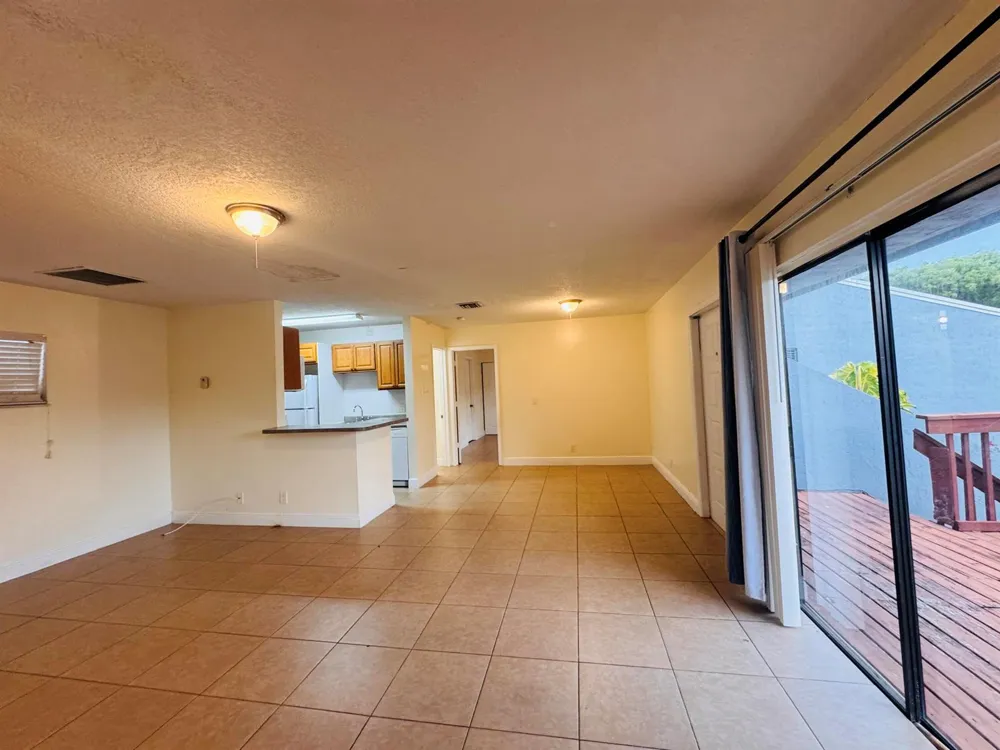 7 CROSSINGS CIRCLE #G Boynton Beach, FL 33435