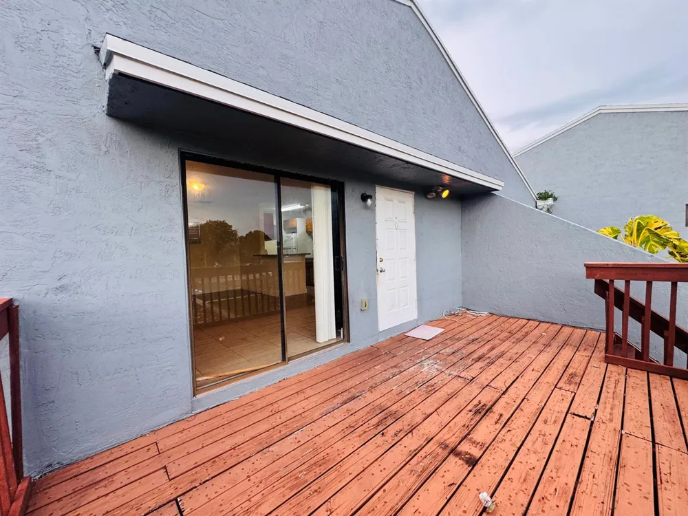7 CROSSINGS CIRCLE #G Boynton Beach, FL 33435