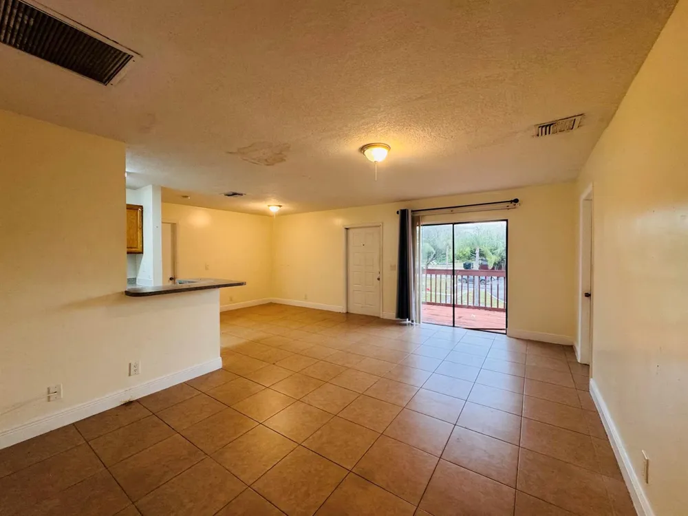 7 CROSSINGS CIRCLE #G Boynton Beach, FL 33435
