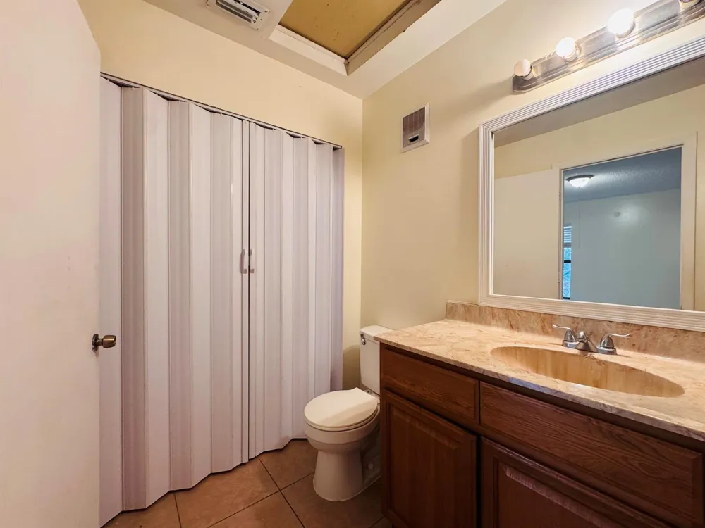 7 CROSSINGS CIRCLE #G Boynton Beach, FL 33435