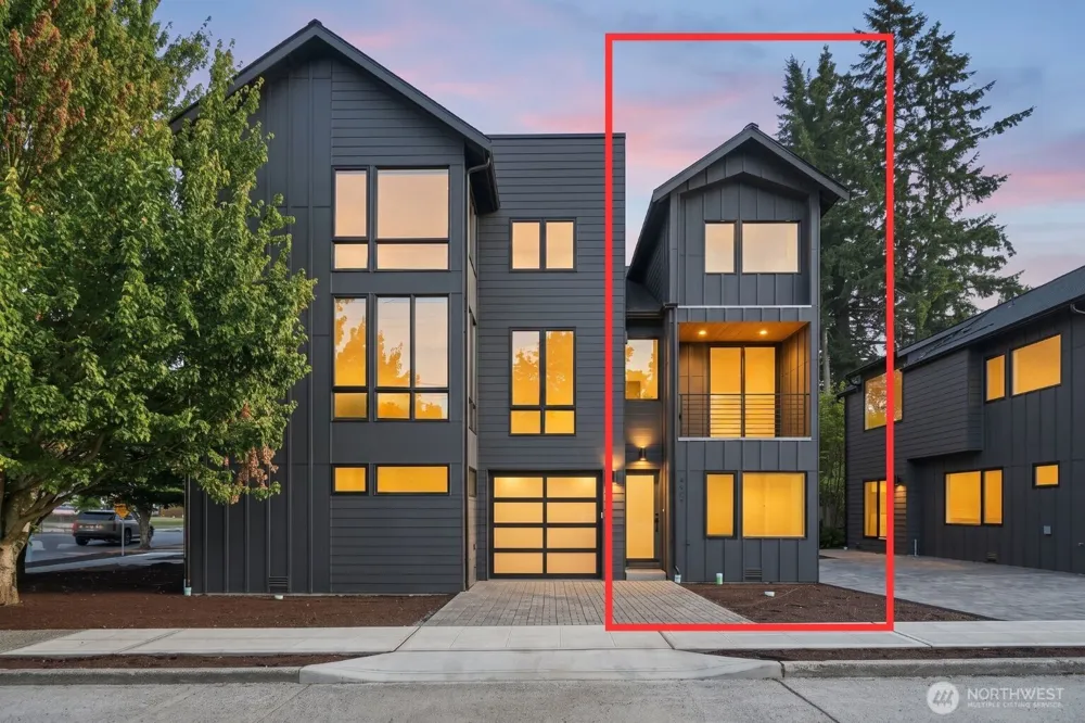 4907 SW Canada Drive Seattle, WA 98136