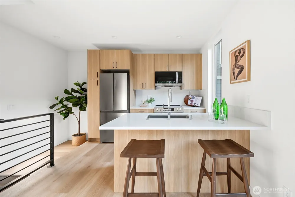 4907 SW Canada Drive Seattle, WA 98136