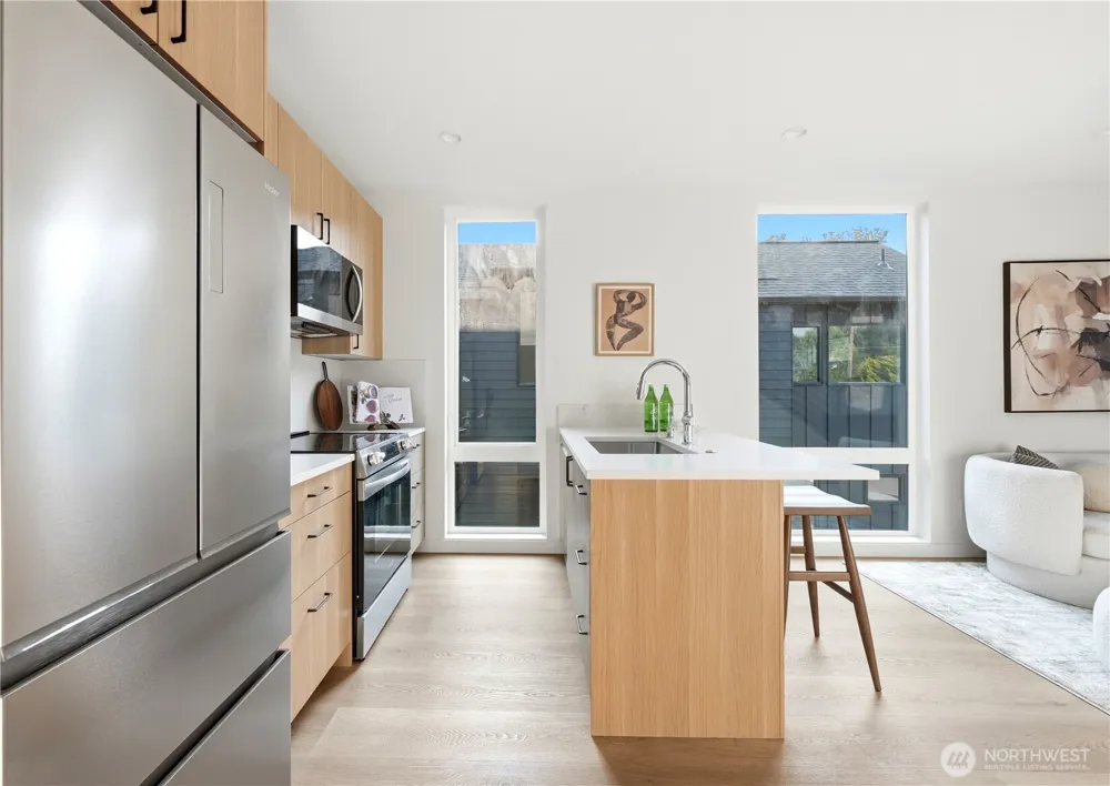 4907 SW Canada Drive Seattle, WA 98136