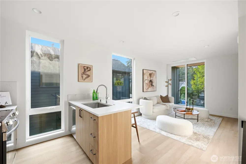 4907 SW Canada Drive Seattle, WA 98136
