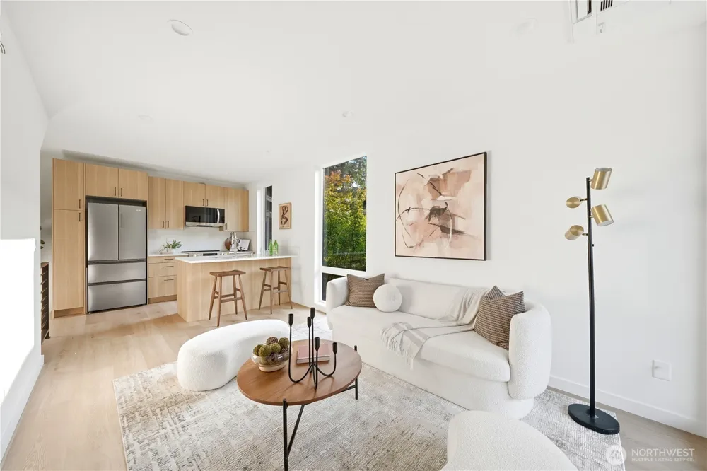 4907 SW Canada Drive Seattle, WA 98136