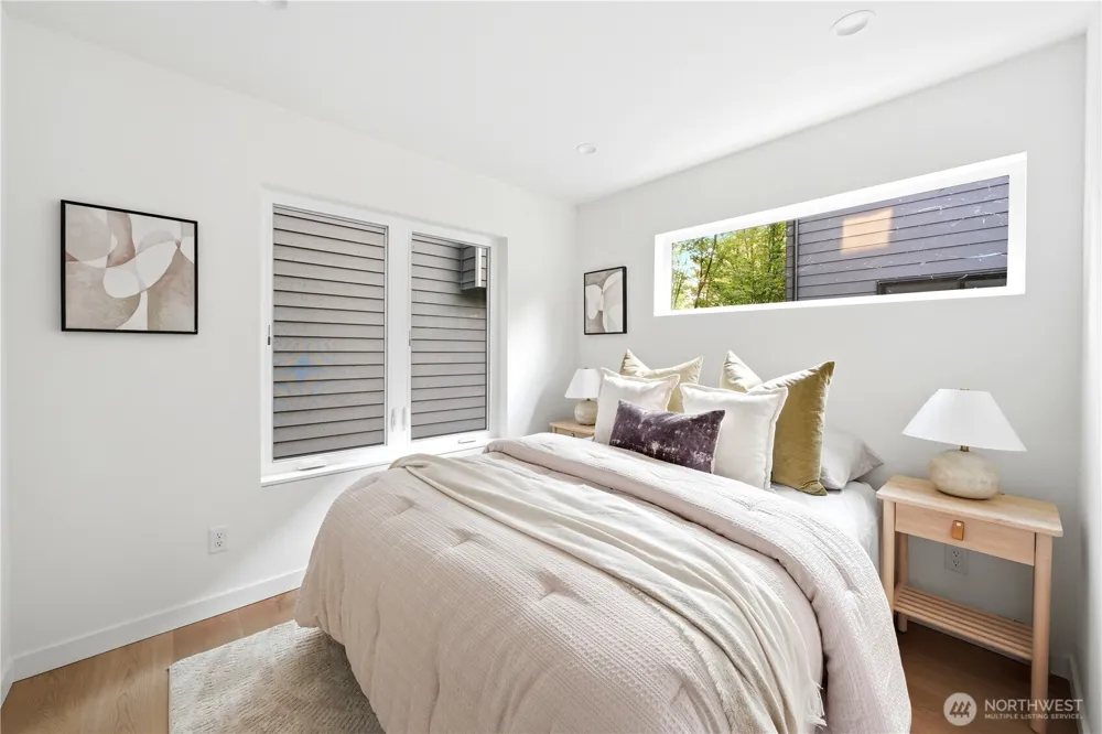 4907 SW Canada Drive Seattle, WA 98136
