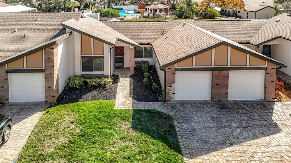 7385 CRESTWOOD DRIVE Weeki Wachee, FL 34613