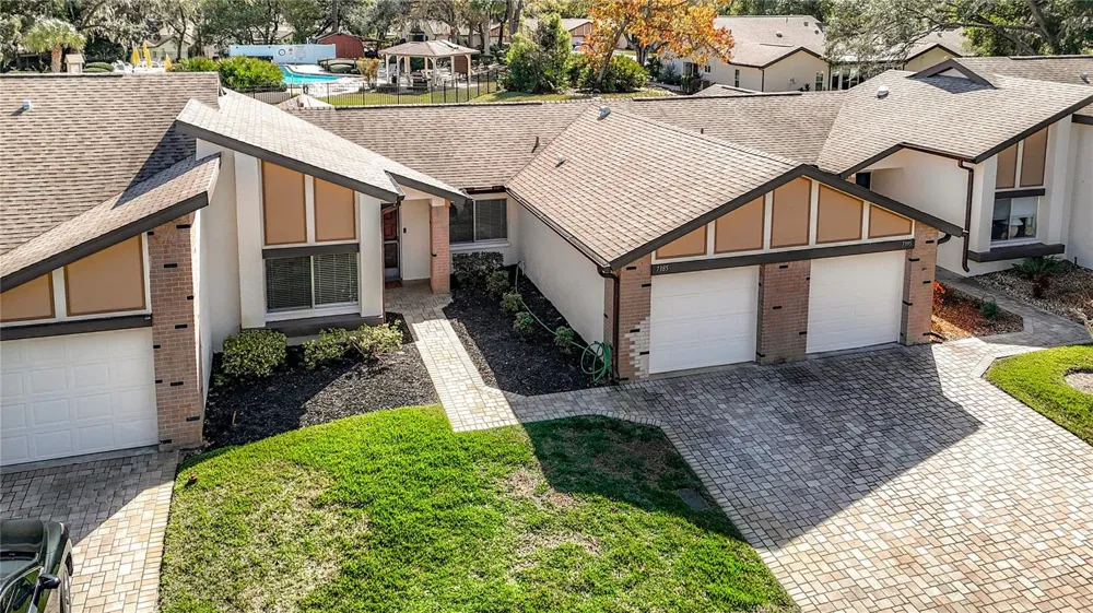 7385 CRESTWOOD DRIVE Weeki Wachee, FL 34613