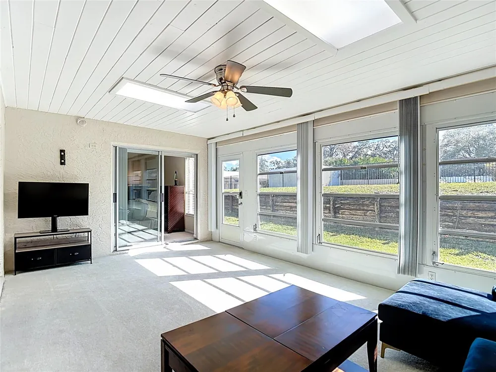 7385 CRESTWOOD DRIVE Weeki Wachee, FL 34613