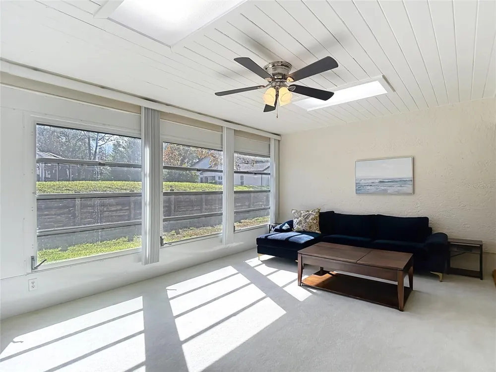 7385 CRESTWOOD DRIVE Weeki Wachee, FL 34613