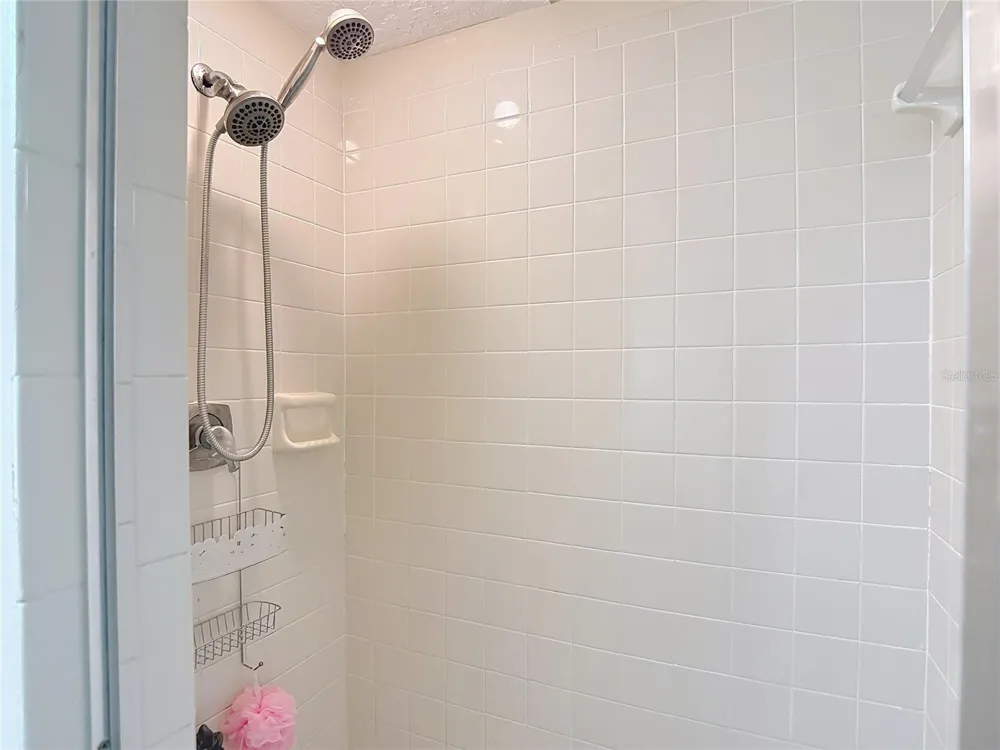 7385 CRESTWOOD DRIVE Weeki Wachee, FL 34613