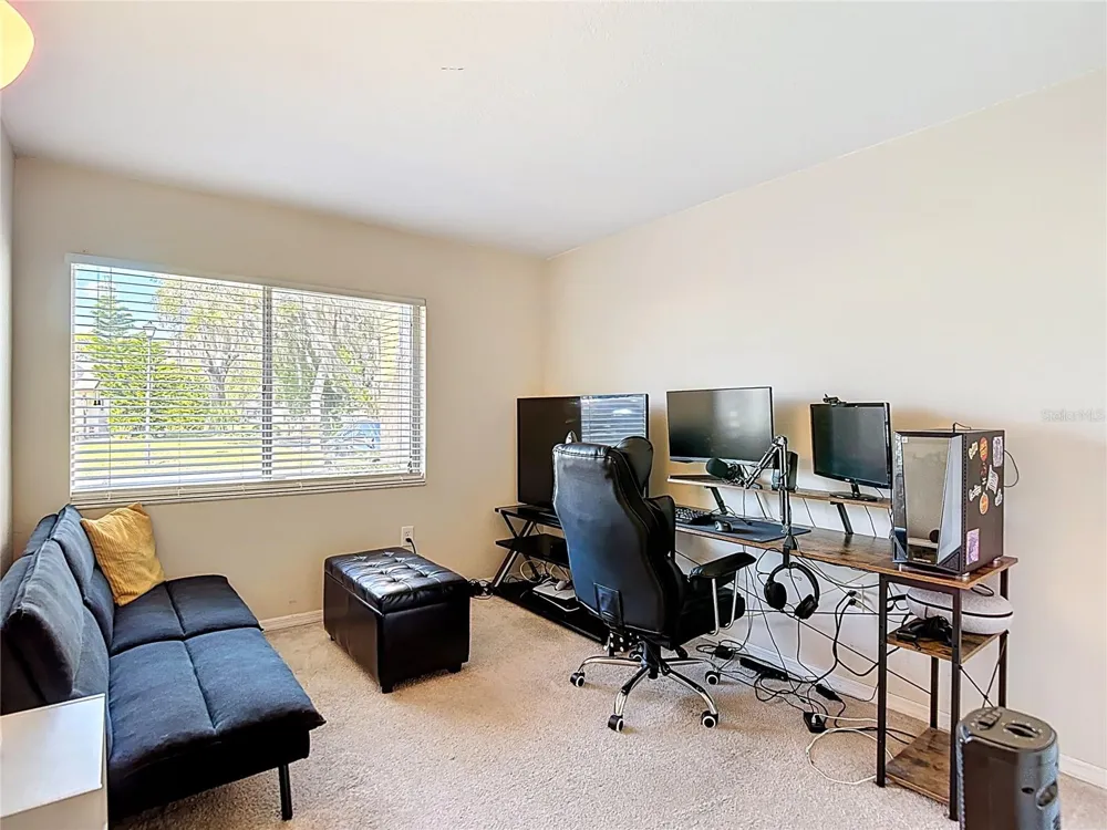7385 CRESTWOOD DRIVE Weeki Wachee, FL 34613