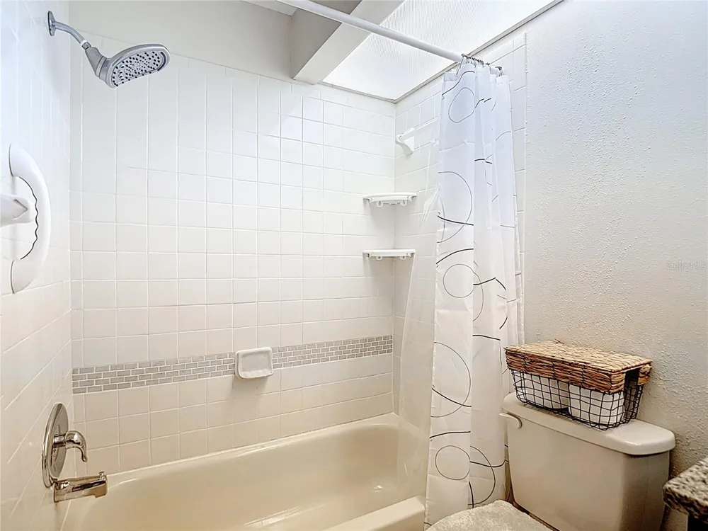 7385 CRESTWOOD DRIVE Weeki Wachee, FL 34613