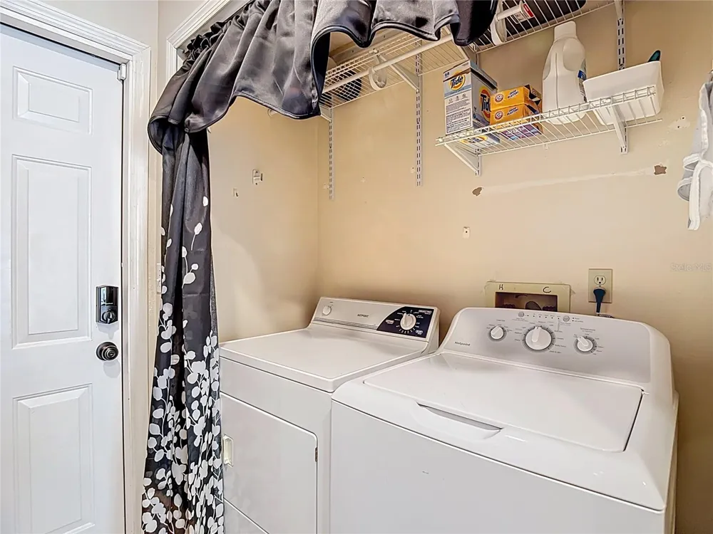 7385 CRESTWOOD DRIVE Weeki Wachee, FL 34613