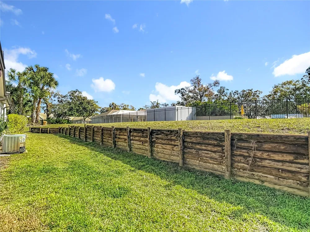 7385 CRESTWOOD DRIVE Weeki Wachee, FL 34613